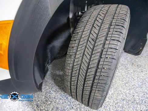Used 2025 Hyundai Santa Cruz SEL AWD/4WD image 48