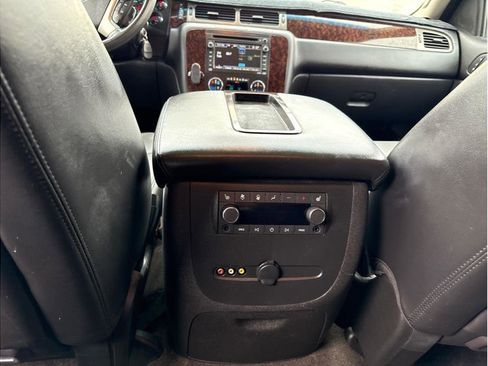 Used 2010 GMC Yukon Denali image 17