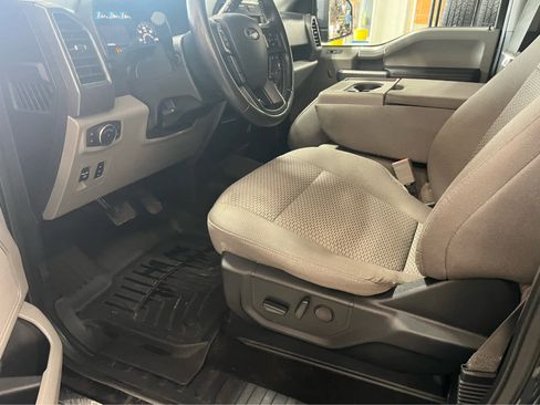 Used 2020 Ford F150 XLT w/ Equipment Group 302A Luxury AWD/4WD image 17