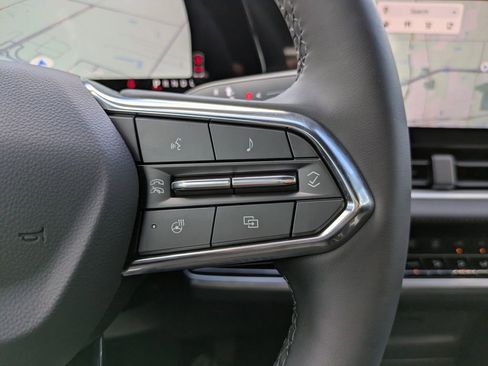 New 2026 Chevrolet Equinox LT w/ Safety and Technology Package image 26