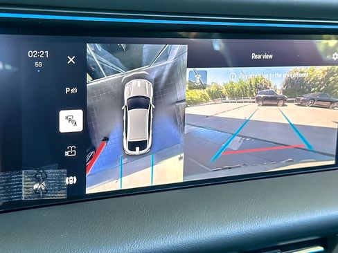 New 2025 Porsche Macan Turbo Electric image 21