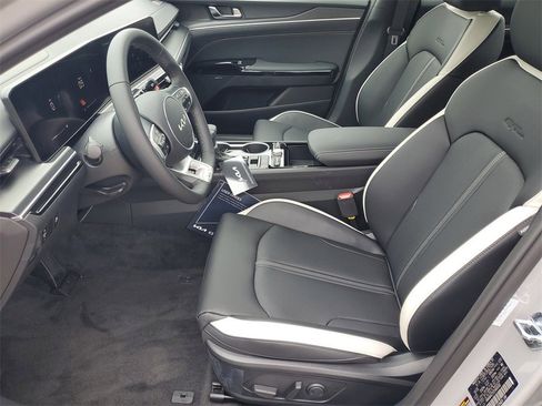 New 2026 Kia K5 GT-Line image 5