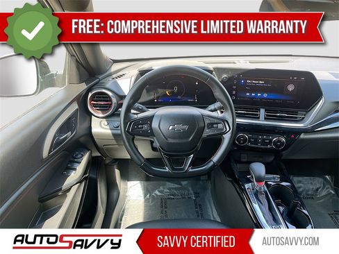 Used 2025 Chevrolet Trax RS w/ Driver Confidence Package image 21