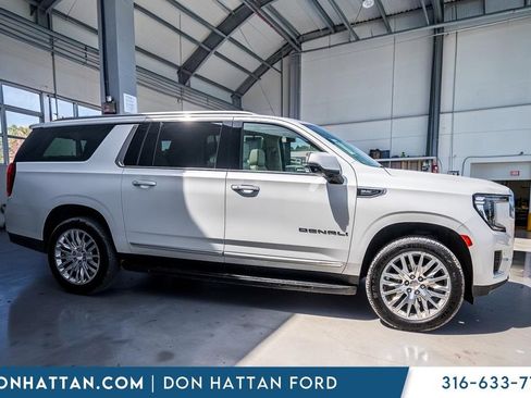 Used 2024 GMC Yukon XL Denali AWD/4WD image 38
