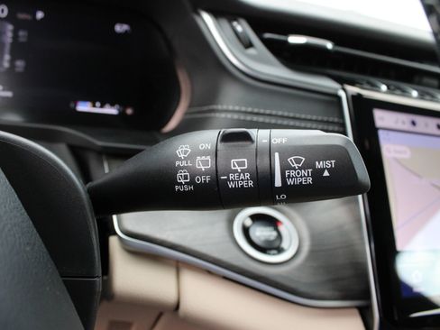 New 2025 Jeep Grand Cherokee Limited image 21