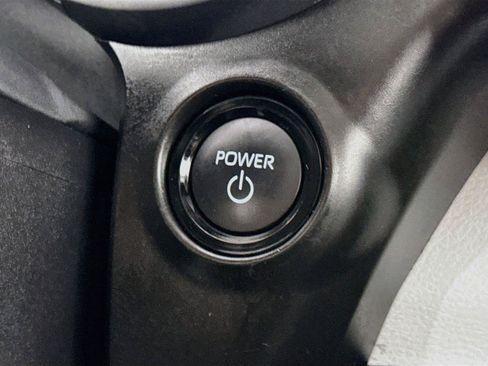 Certified 2026 Toyota Sienna XLE FWD image 22