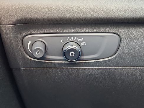 Used 2022 Buick Envision Preferred image 21