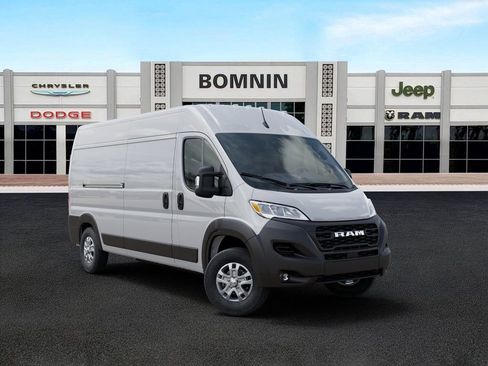 New 2025 RAM ProMaster 3500 w/ Convenience Group image 5