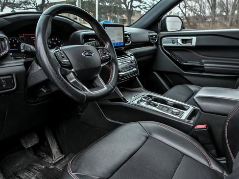 Used 2022 Ford Explorer ST-Line w/ Class IV Trailer Tow Package image 13