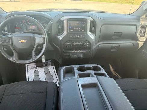 Used 2020 Chevrolet Silverado 1500 Custom w/ Custom Value Package AWD/4WD image 22