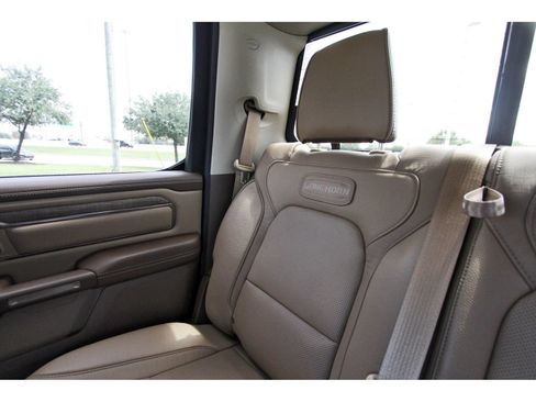 Used 2019 RAM 1500 Limited RWD image 14