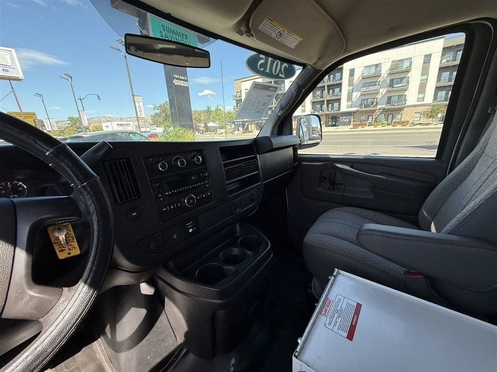 Used 2015 Chevrolet Express 2500 RWD image 15