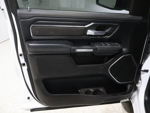 Used 2024 RAM 1500 Laramie image 15