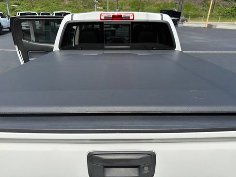 Used 2020 Chevrolet Colorado Z71 AWD/4WD image 12