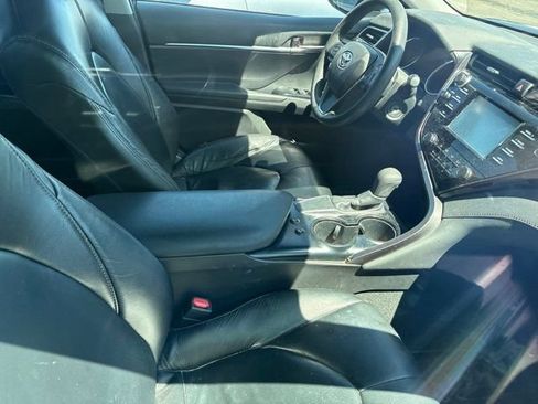 Used 2019 Toyota Camry LE FWD image 6