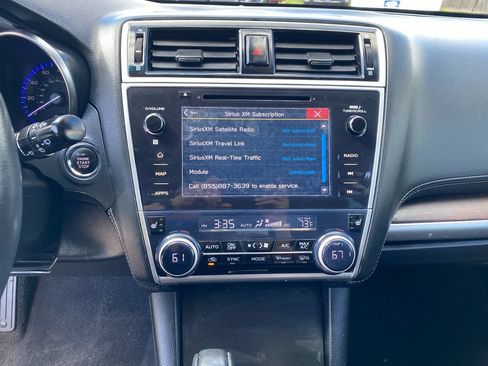 Used 2019 Subaru Outback 2.5i Limited AWD/4WD image 20