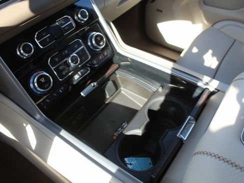 Used 2024 GMC Yukon Denali image 42