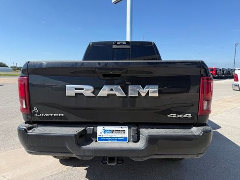 Used 2025 RAM 2500 Limited AWD/4WD image 4