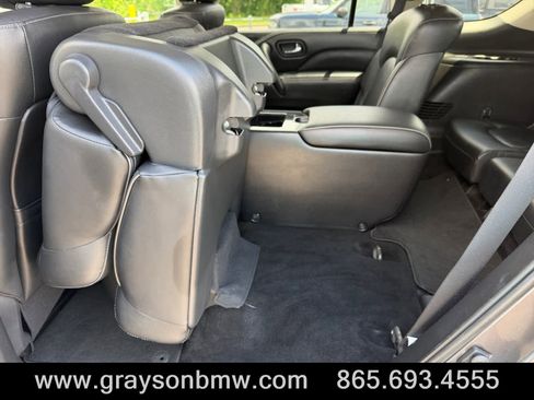 Used 2024 INFINITI QX80 Luxe RWD image 16