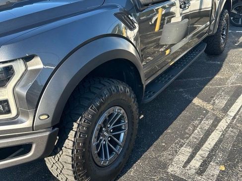 Used 2019 Ford F150 Raptor w/ Equipment Group 802A Luxury AWD/4WD image 2
