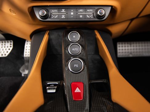 Certified 2023 Ferrari Portofino M RWD image 25