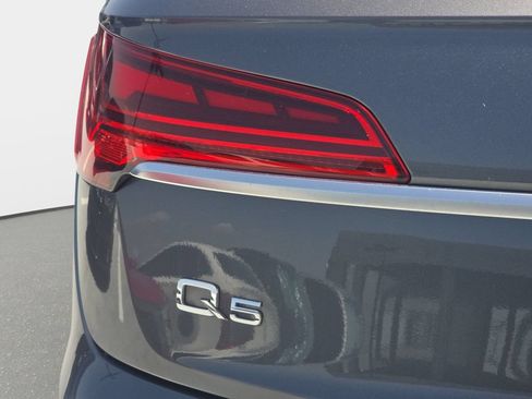 Used 2024 Audi Q5 2.0T Premium Plus AWD/4WD image 28