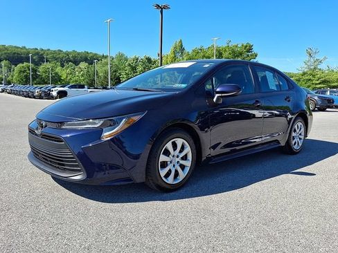 Certified 2024 Toyota Corolla LE FWD image 3