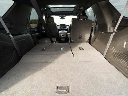 Used 2023 GMC Yukon AT4 w/ Technology Package image 35