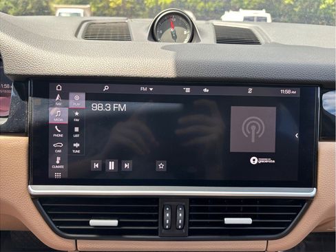 Used 2020 Porsche Cayenne AWD/4WD image 28