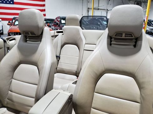 Used 2011 Mercedes-Benz E 350 Cabriolet image 37