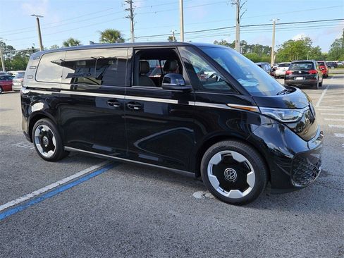 New 2025 Volkswagen ID. Buzz Pro S image 18