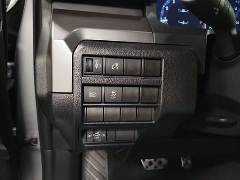 Used 2025 Toyota Tacoma TRD Sport AWD/4WD image 21