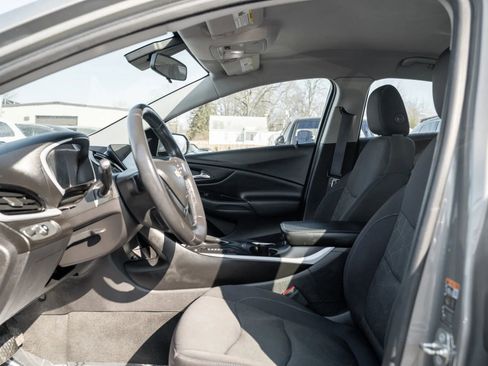Used 2017 Chevrolet Volt LT image 7