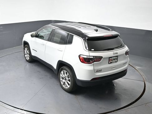 Used 2025 Jeep Compass Limited AWD/4WD image 48