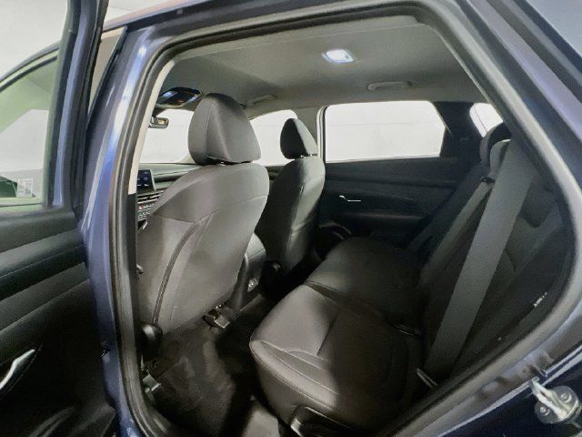 Used 2025 Hyundai Tucson SE FWD image 18