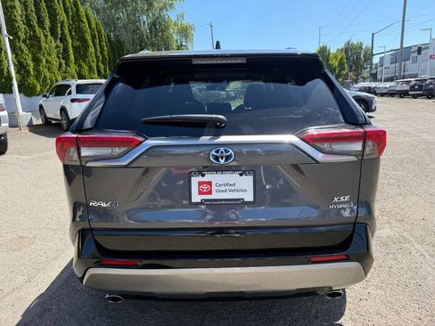 Certified 2023 Toyota RAV4 XSE w/ XSE Grade Weather Package AWD/4WD image 6