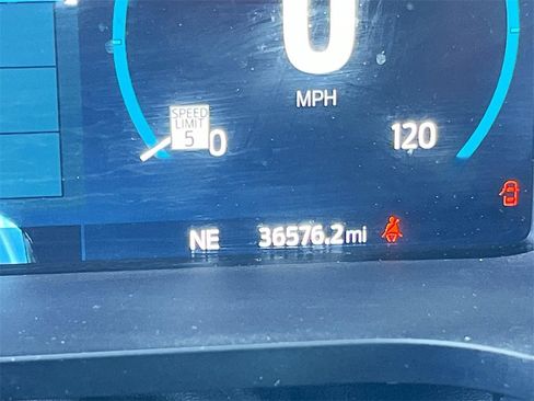 Used 2023 Ford F150 Lariat w/ Trailer Tow Package image 12