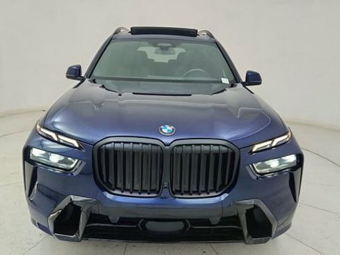Used 2024 BMW X7 xDrive40i w/ Executive Package image 12