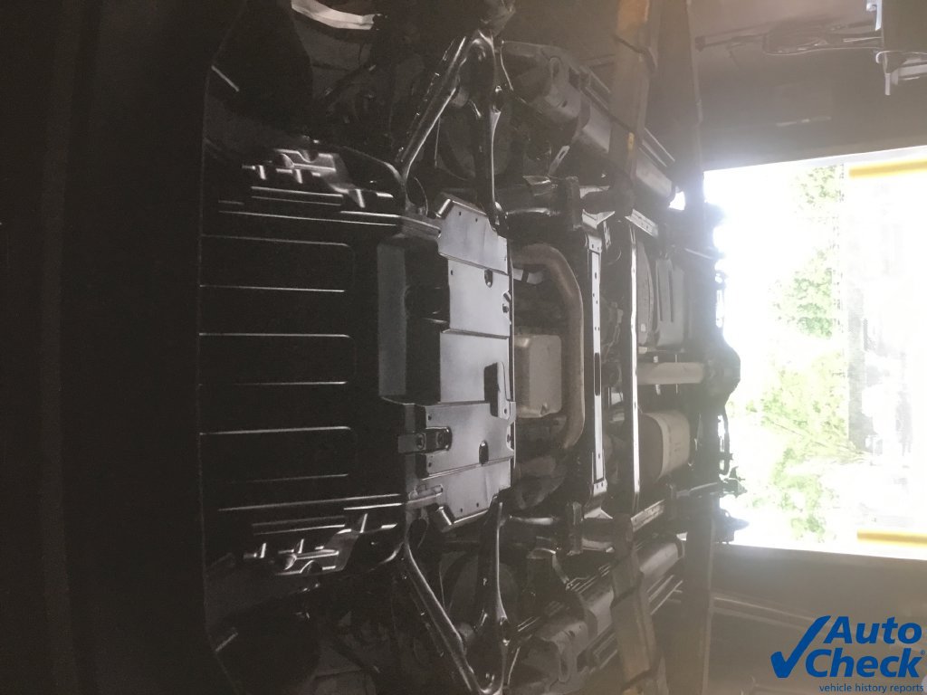 Used 2017 GMC Yukon SLT AWD/4WD image 16