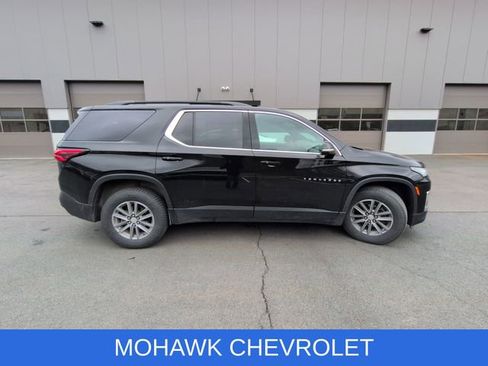 Used 2023 Chevrolet Traverse LT image 6