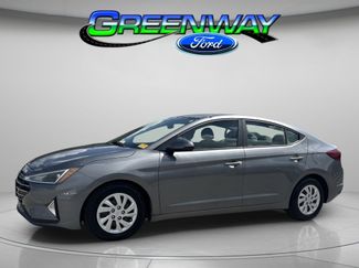 Used 2019 Hyundai Elantra SE image 1