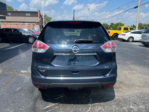 Used 2016 Nissan Rogue SV FWD image 4