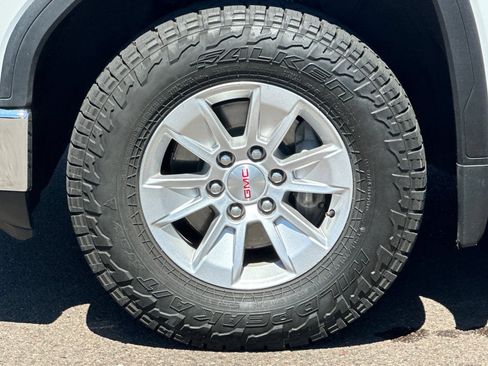 Used 2019 GMC Sierra 1500 SLE w/ SLE Value Package AWD/4WD image 24