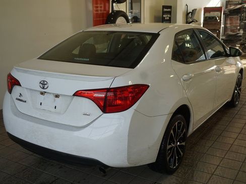 Used 2017 Toyota Corolla SE image 11