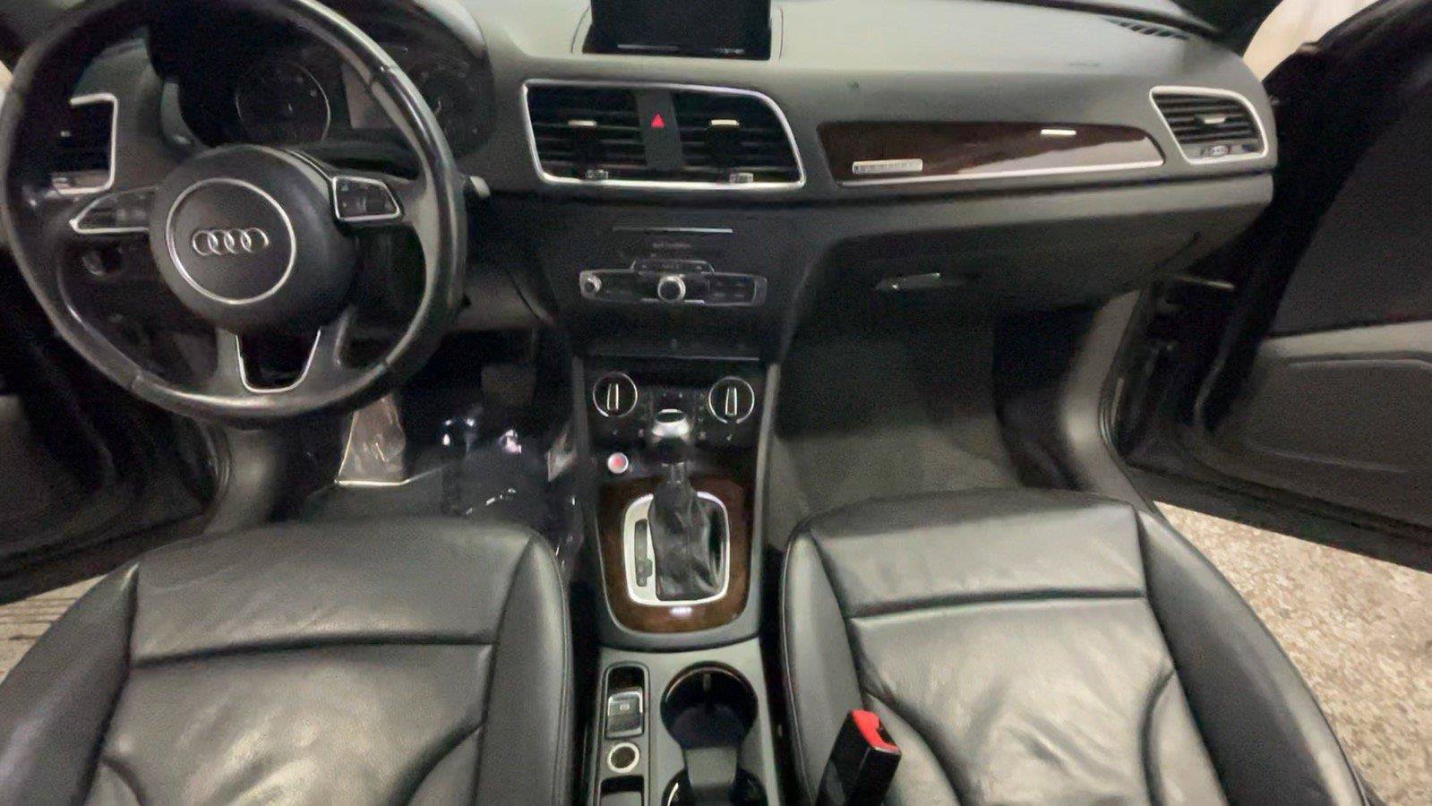 Used 2018 Audi Q3 2.0T Premium w/ Convenience Package AWD/4WD image 32