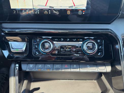 Used 2024 GMC Sierra 3500 AT4 w/ AT4 Premium Plus Package AWD/4WD image 23