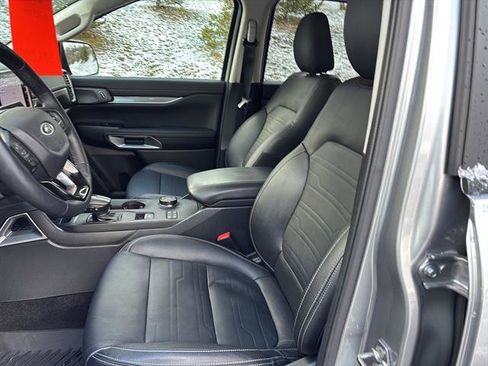 Certified 2024 Ford Ranger Lariat w/ Trailer Tow Package image 11