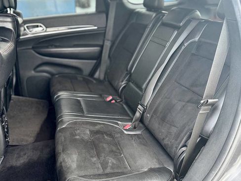 Used 2017 Jeep Grand Cherokee Trailhawk AWD/4WD image 16