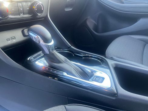 Used 2025 Buick Encore GX Preferred image 41