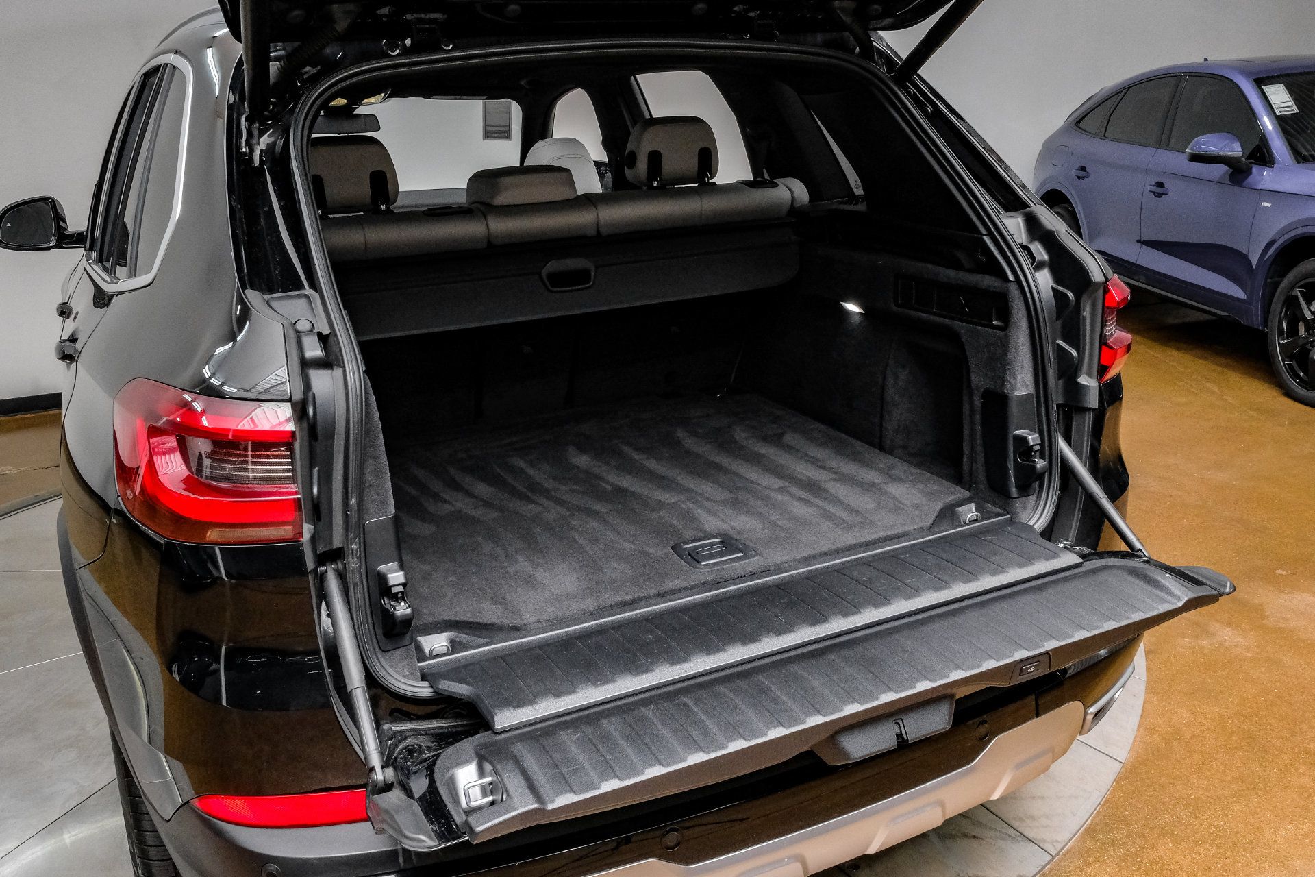 Used 2023 BMW X5 xDrive40i AWD/4WD image 56